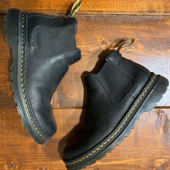 Dr Martens Black Oakford Chelsea Boot 